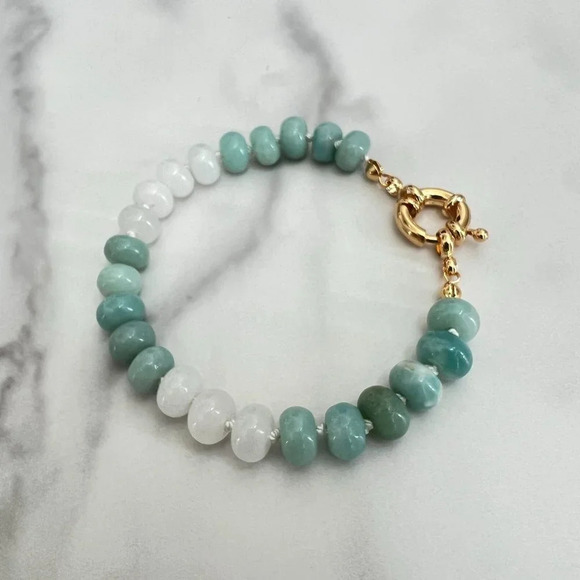 Amazonite and White Jade Bead Bracelet Gold Filled Clasp - Picture 3 of 5